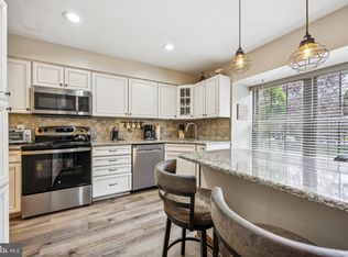 4 Crofton Cmns, Cherry Hill, NJ 08034