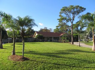 5400 Canal Dr, Lake Worth, FL 33463