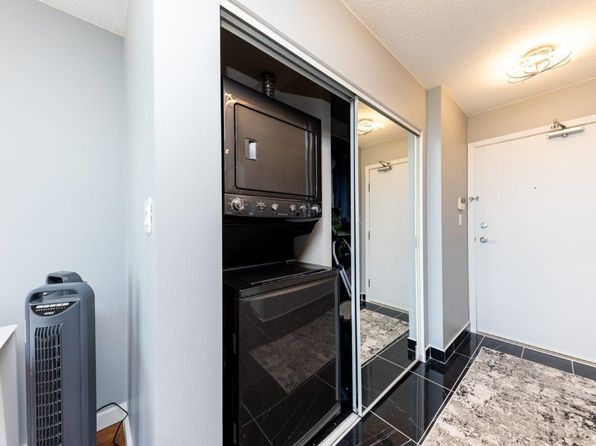 2 bedroom rental in Vancouver — photo 19