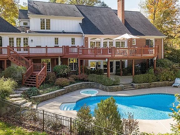 2nd image of 7252 Brixton Ln