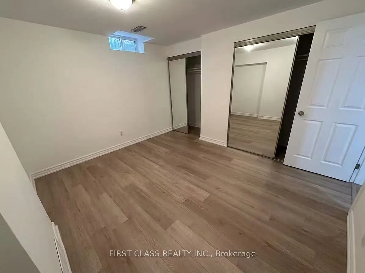 2 bed, $1,600 — Photo 3