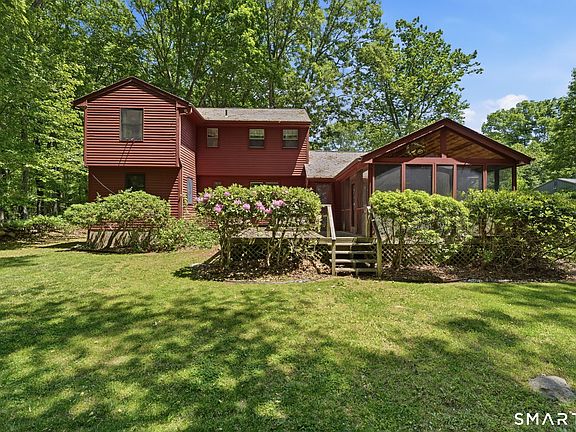 4th image of 8 Cypress Way