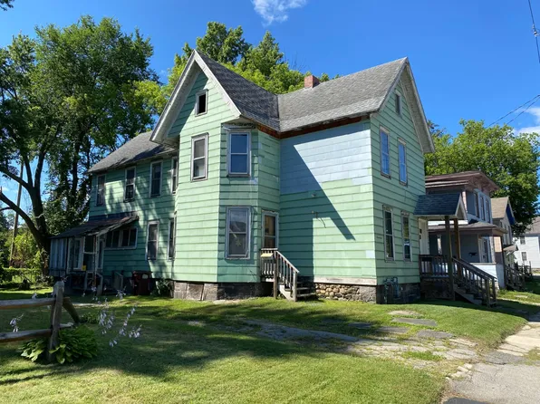 17 Union St, Gloversville, NY 12078