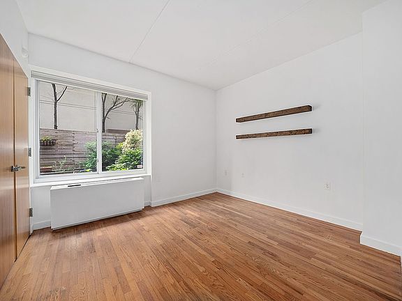 3rd image of 892 Bergen St #1A