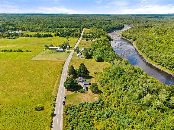 4th image of 207 River Road