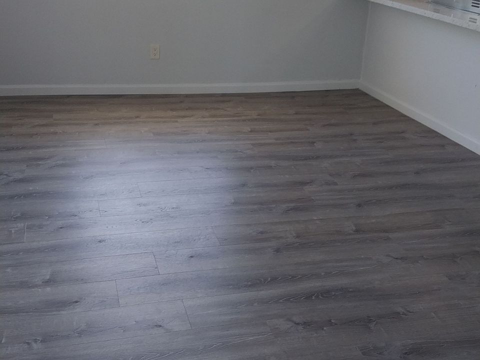 1st image of 4336 Iowa St Unit 10