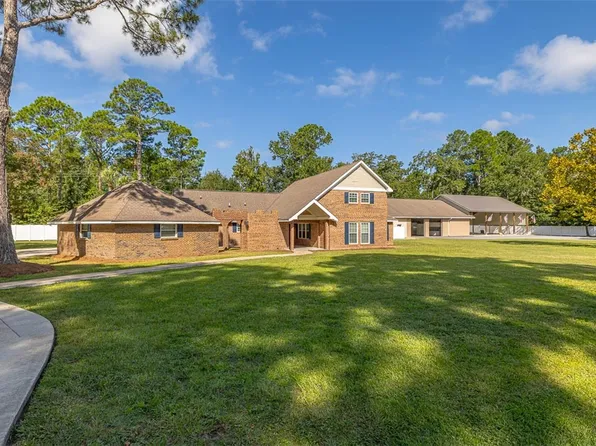 145 Oyster Rd, Brunswick, GA 31523