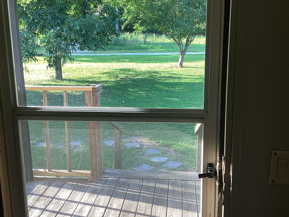 1st image of 117 Cothran Rd
