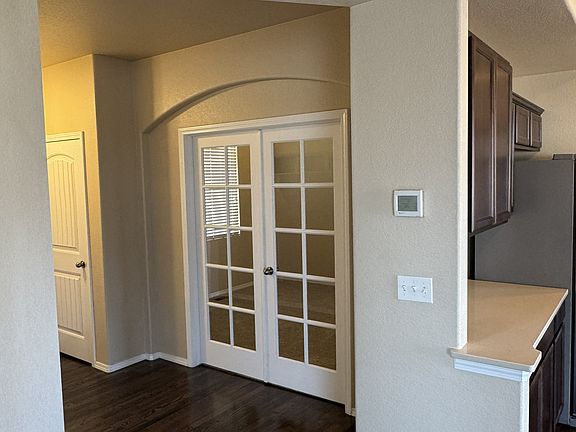 3rd image of 10930 Forest Creek Dr