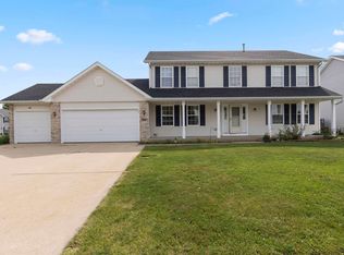 402 Scarlet Oak Dr, Poplar Grove, IL 61065