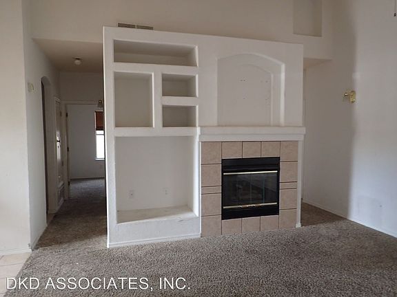 4th image of 10960 Chippendale Ave