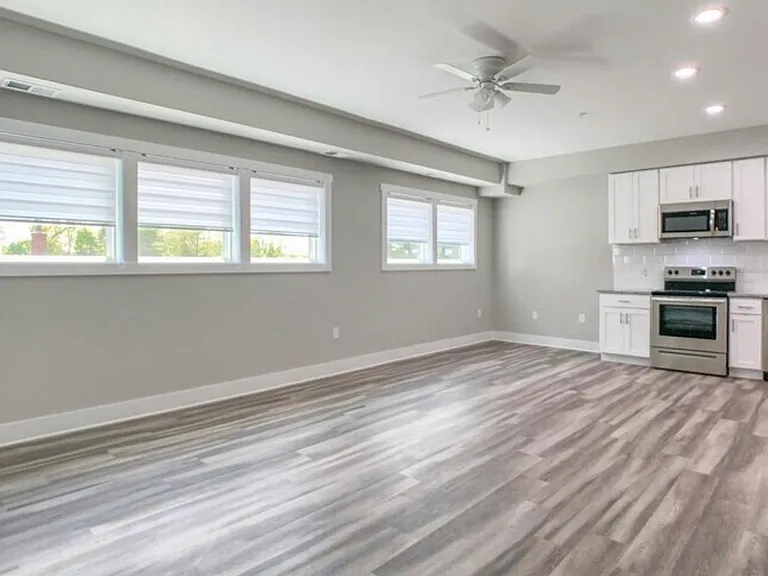 640 Lincoln Hwy — Photo 10