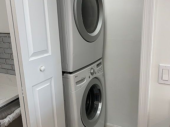 4th image of 9831 Hagel Cir