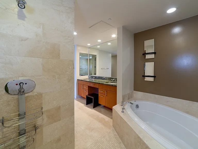 1288 Ala Moana Blvd #39I — Photo 8