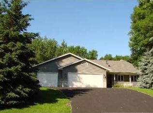 2626 Bower Ct, Inver Grove Heights, MN 55076
