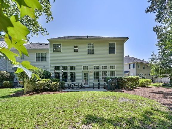 3rd image of 2492 Draymohr Ct