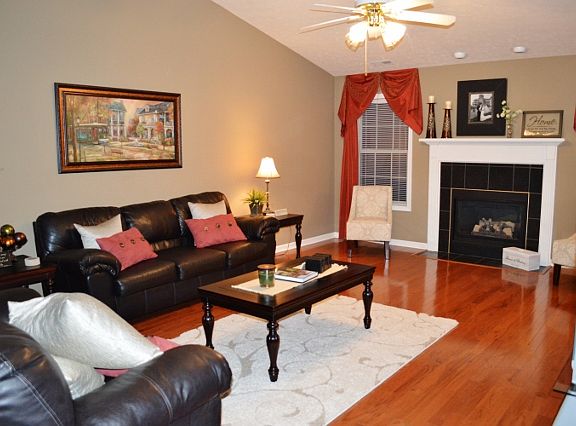 4th image of 2933 Turfway Dr
