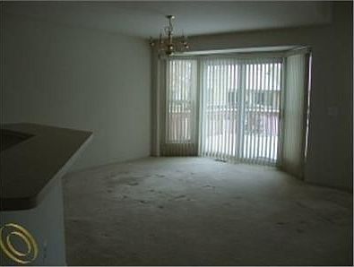 5th image of 43250 Cove Dr