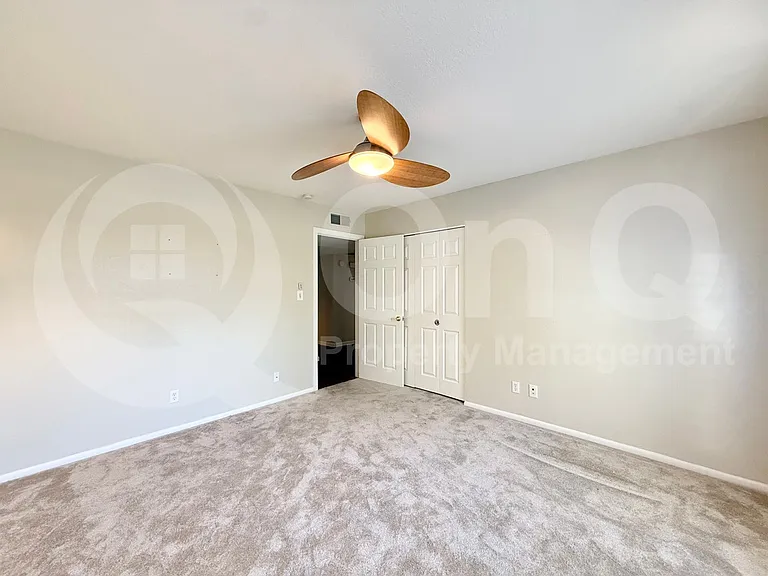 1915 E Buena Vista Dr — Photo 18
