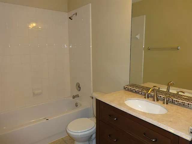 4848 Carrotwood Dr — Photo 13