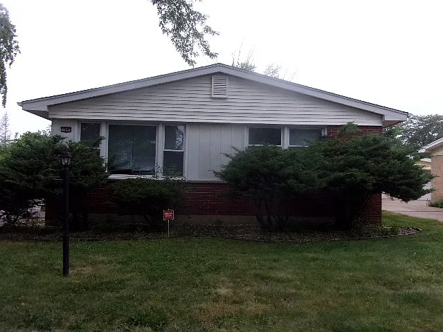 166 Doris Ln photo 1