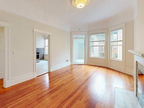 5th image of 523 Waller St #523