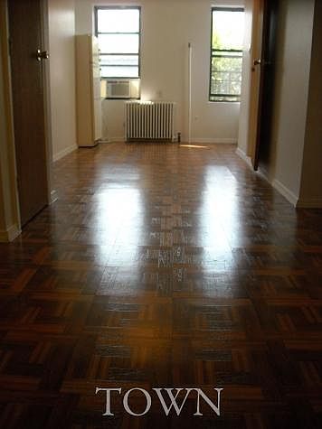 2nd image of 531 E 6th St APT E4