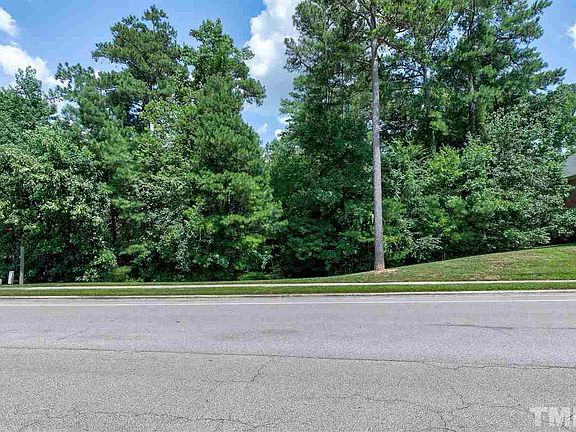 3rd image of 1216 Crabtree Crossing Pkwy