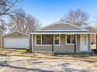 1711 Alden Nash Ave SE, Lowell, MI 49331