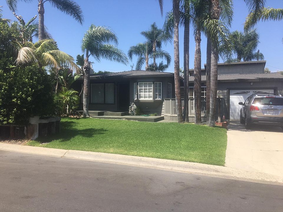 1st image of 310 Colleen Pl