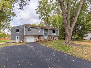 117 Pawnee Rd, Doylestown, PA 18901