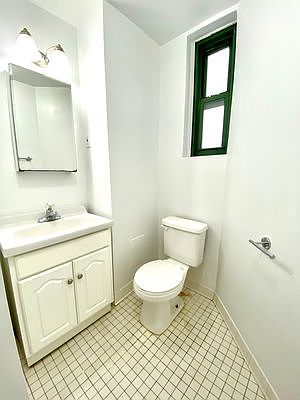 4th image of 542 E 79th St APT 4J