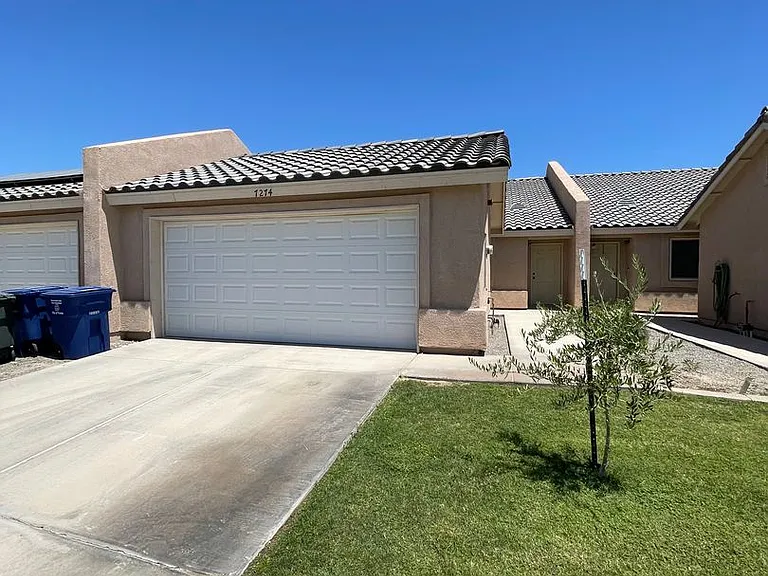 7274 E 39th Pl — Photo 1