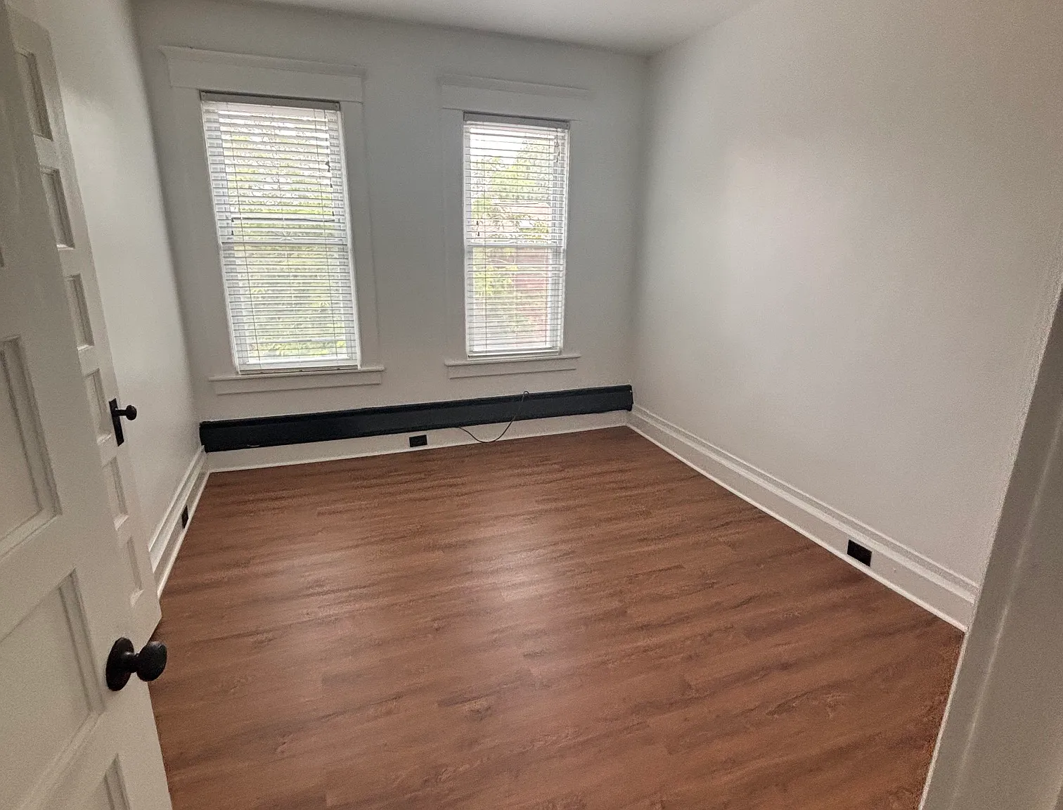 3 bed, 1700 sqft, $1,600 — Photo 2