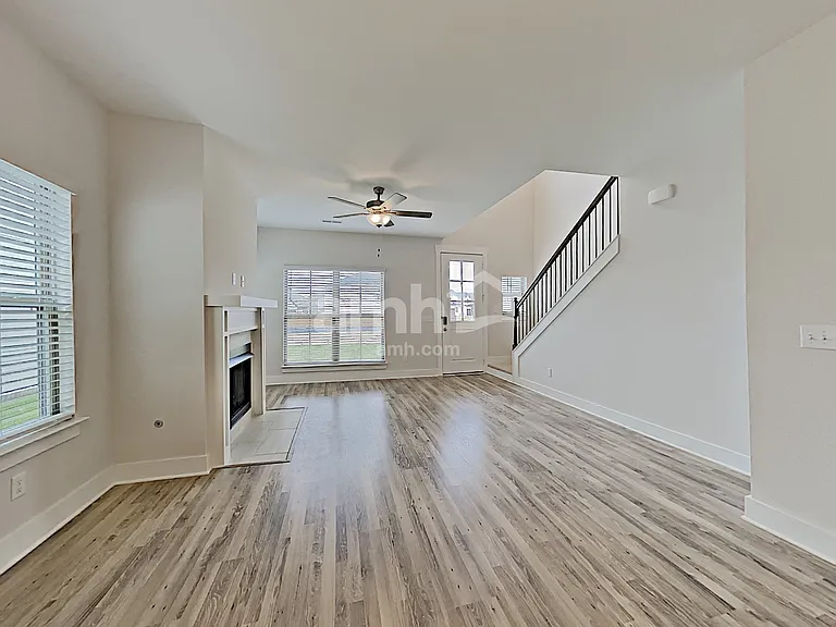 326 Charity Ln — Photo 7