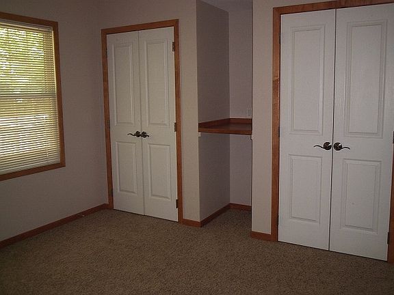 4th image of 203 Brush Creek Ln