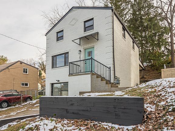 2nd image of 2459 Woodward Ave