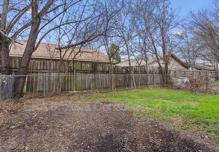 5304 Indio Cir — Photo 26
