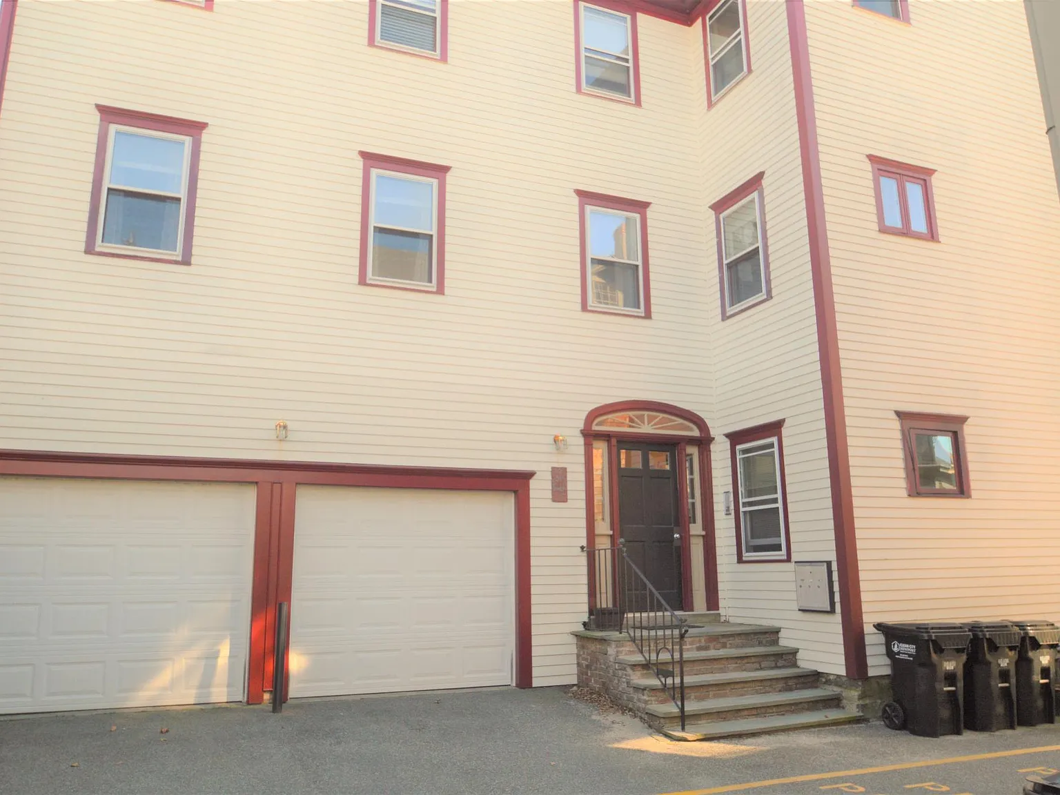 31 1/2 Franklin St — Photo 2