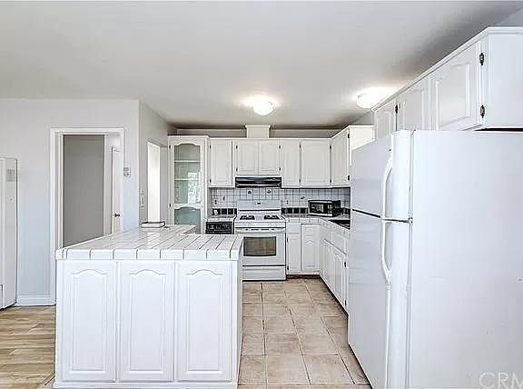 5th image of 15903 Madris Ave #2