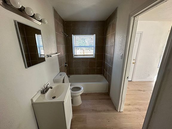 5th image of 419 E Garrison Ave