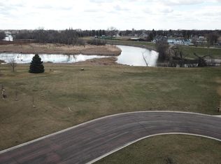 105 Oak Dr, Breckenridge, MN 56520