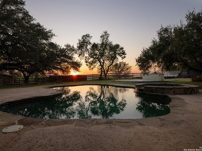 233 BRIAN, Pleasanton, TX, 78064