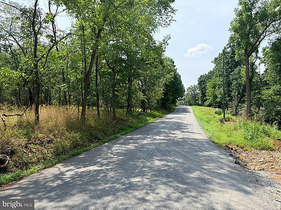 2nd image of 4272 Timber Ridge Rd