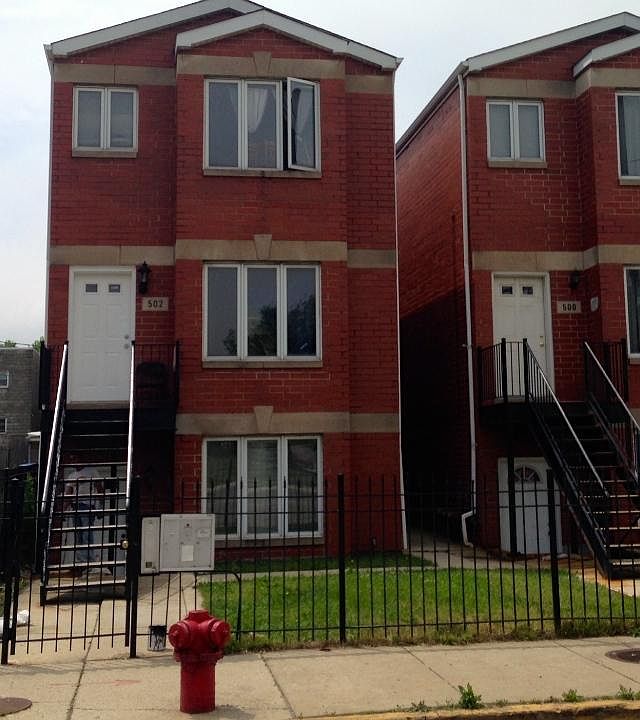 1st image of 502 S Oakley Blvd #3