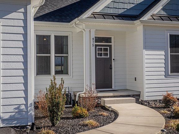 2nd image of 475 Beauford Rd