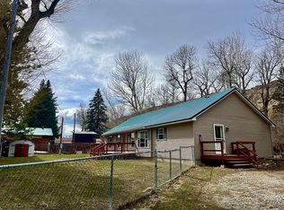218 W School St, Absarokee, MT 59001