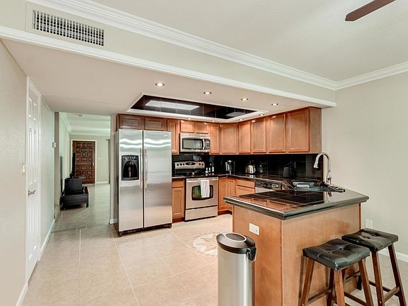 5th image of 258 W Maya Dr