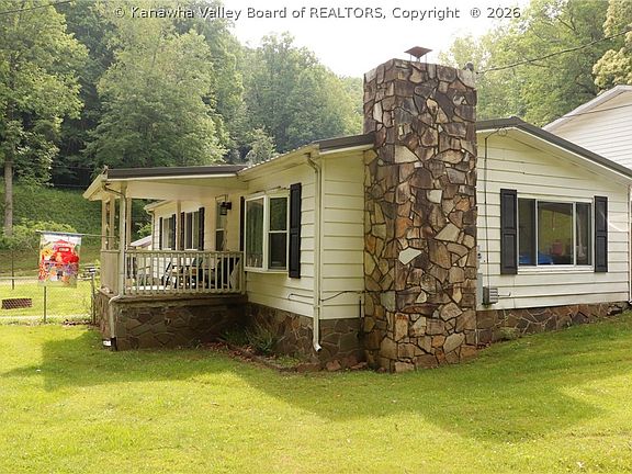 2nd image of 1849 Three Mile Rd