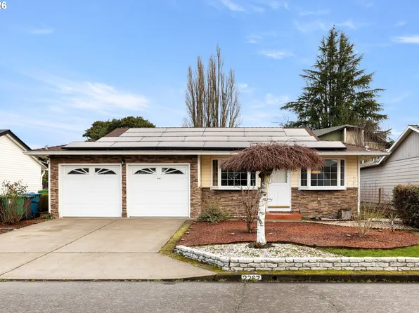 2267 Oregon Ct, Woodburn, OR 97071